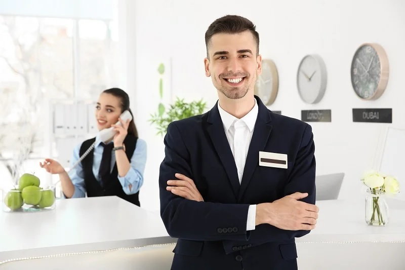 How to Choose Best Course For Hotel Management
